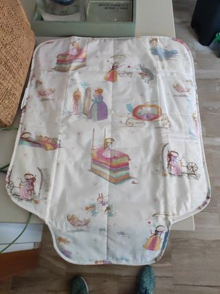 Cambiador Bebé - Práctico y acolchado