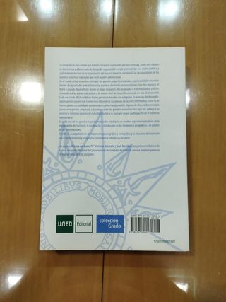 Geografía regional del mundo. Desarrollo, subde...