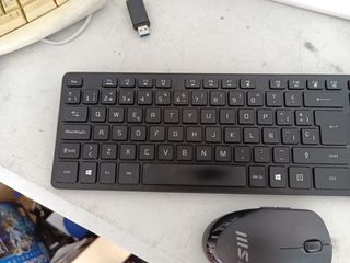 Teclado y ratón MSI inalámbricos NO FUNCIONAN