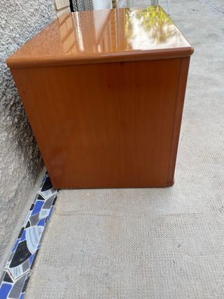 Mesita noche 3 cajones - Madera