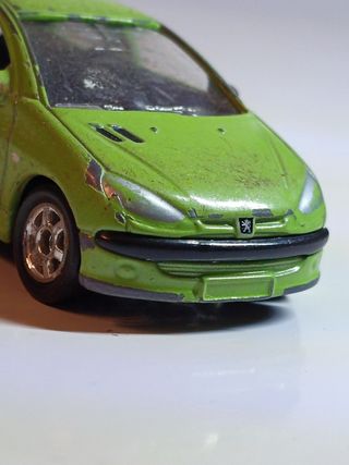 Coche Peugeot 206 1/64 welly