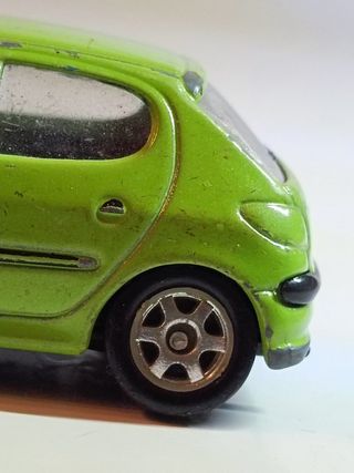 Coche Peugeot 206 1/64 welly