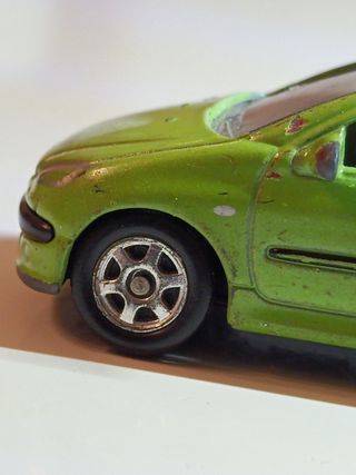 Coche Peugeot 206 1/64 welly