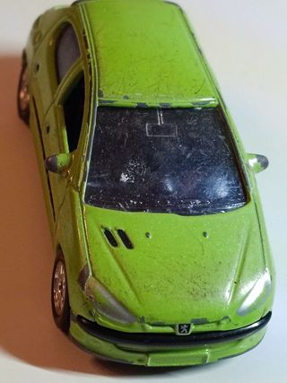 Coche Peugeot 206 1/64 welly