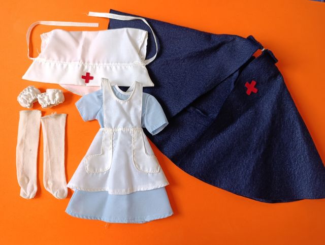 Conjunto Nancy enfermera años 70