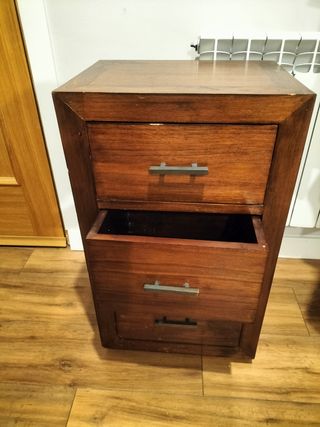 Mesilla noche Banak Importa - Madera