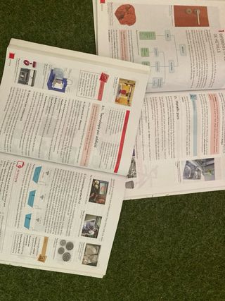 Libros escolares de matemáticas y tecnología ESO