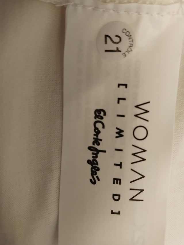 Blusa blanca sin mangas