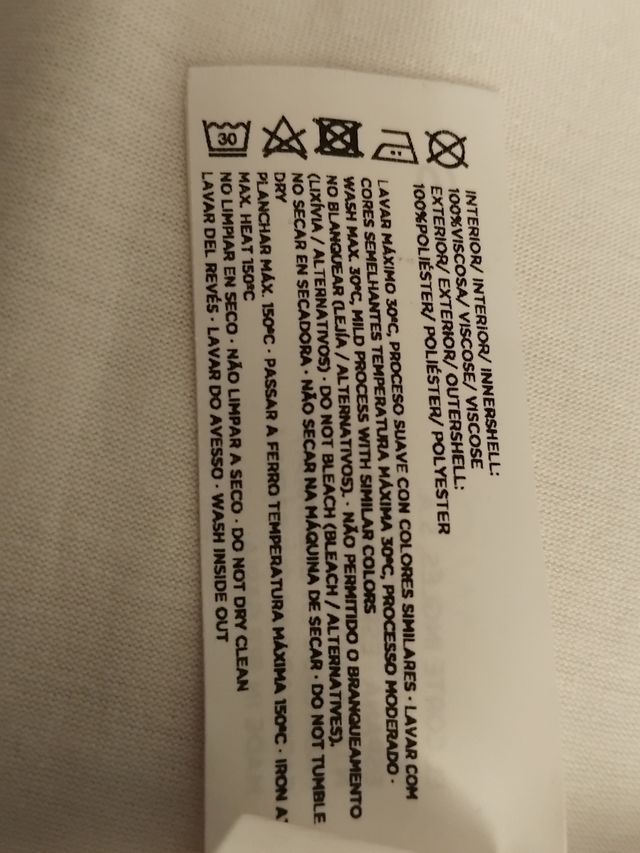 Blusa blanca sin mangas