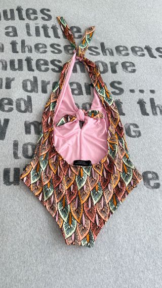 Bañador Zara estampado hojas
