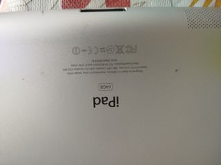 2 iPads - iPad & iPad mini