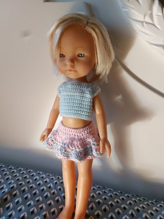 Traje crochet muñeca Berjuan