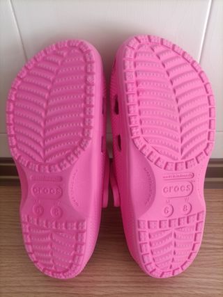 Zuecos crocs + REGALO 