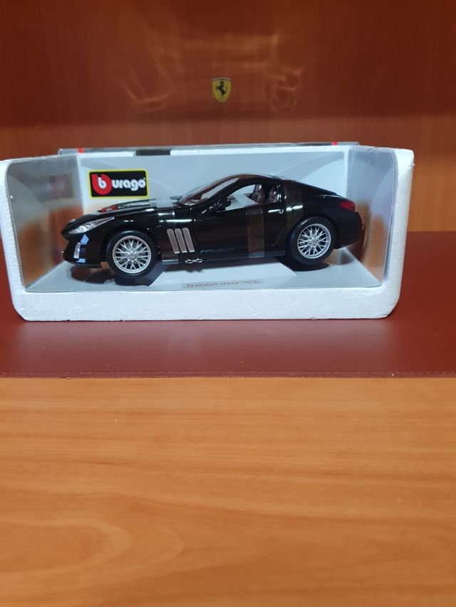 Peugeot 907 V12 Bburago scala da 1/18