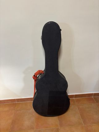 Guitarra Yamaha APX6LA electroacústica para zurdos