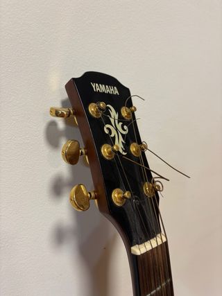 Guitarra Yamaha APX6LA electroacústica para zurdos