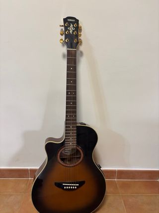 Guitarra Yamaha APX6LA electroacústica para zurdos