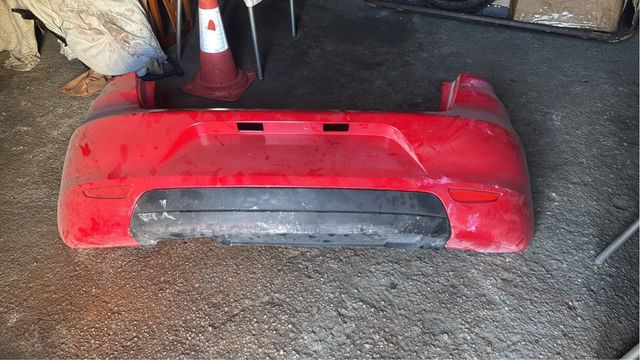 Paragolpes Seat Ibiza 6L rojo