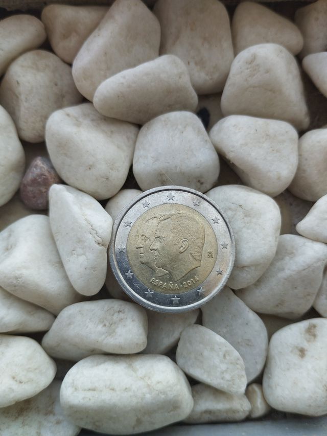 2 Euros España: 4 Monedas