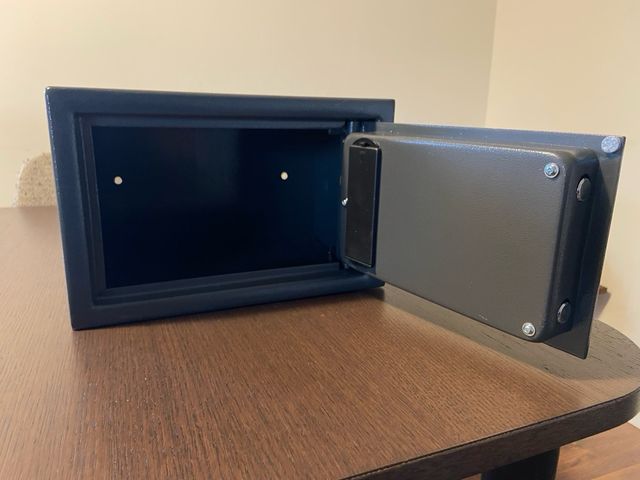 Caja fuerte  sobreponer electrónica.