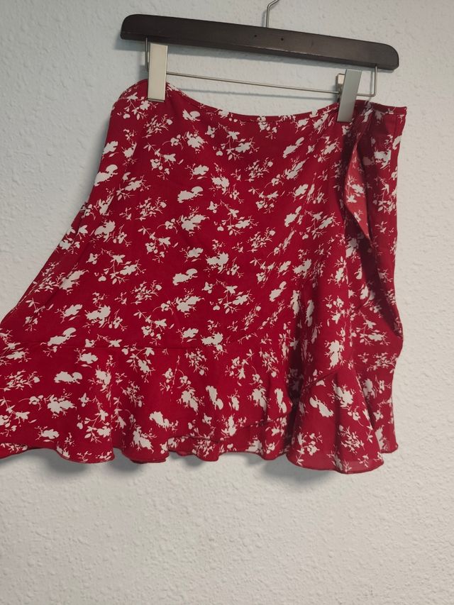 Falda roja estampada