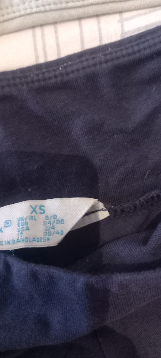 4 Leggings cortos, por debajo de las rodillas.