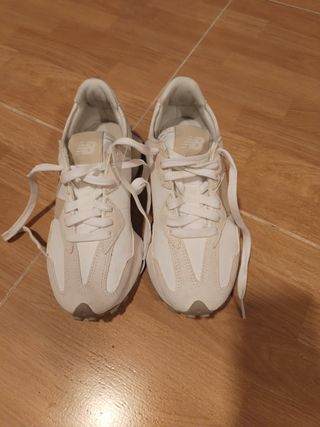 Zapatillas New Balance 373 - Beige/Blanco
