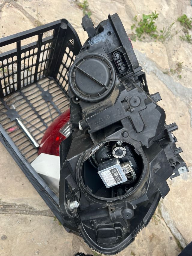 Faro Delantero derecho MercedesBenz W204