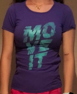 Camiseta deportiva morada - MOVE IT