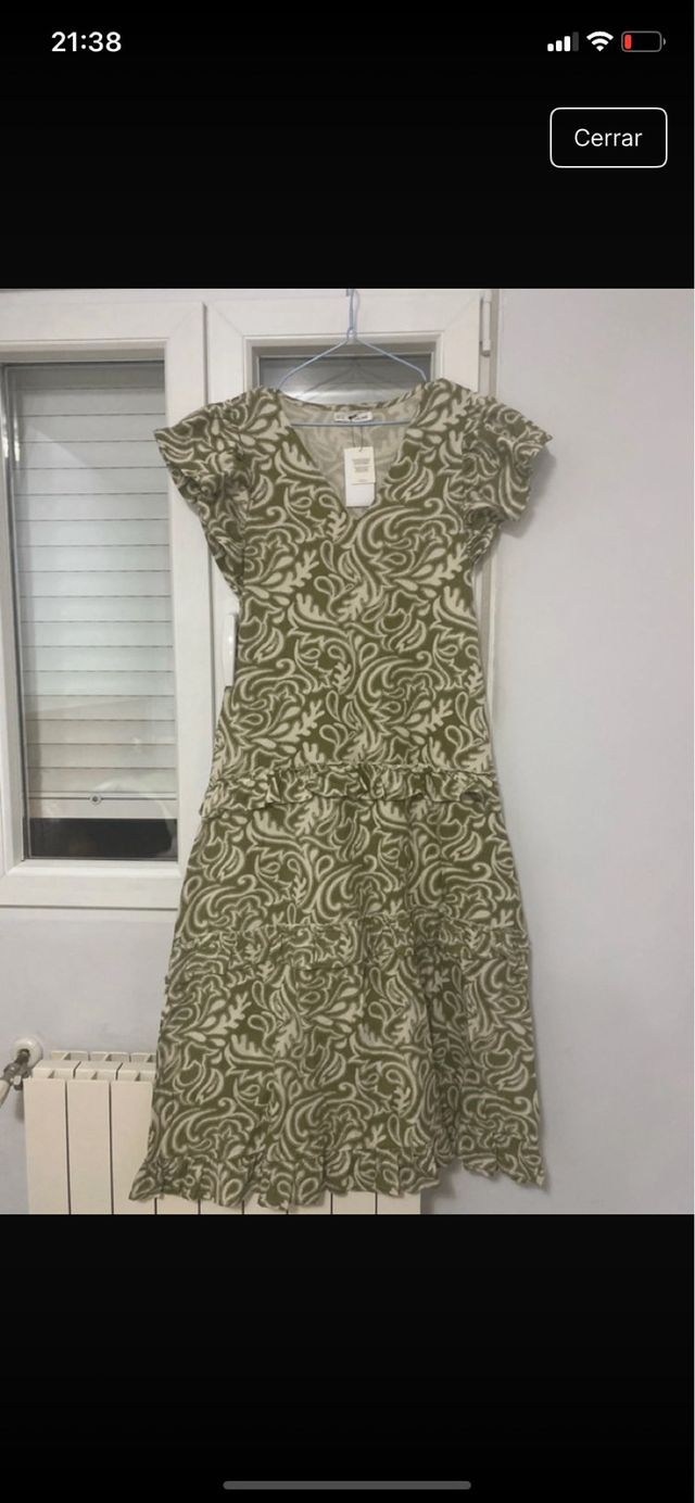 Vestido midi estampado verde oliva