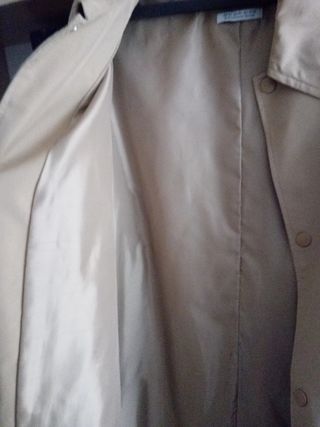 Gabardina larga beige