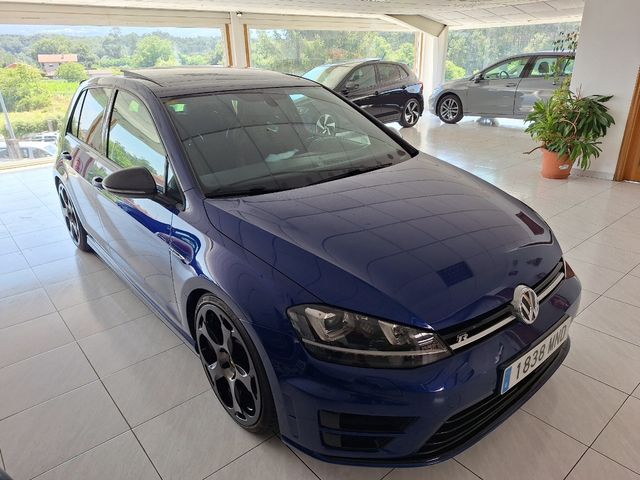 Volkswagen Golf R300 2016