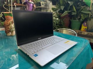 Portátil Asus Vivobook F1500E i3 8GB RAM, 250Gb