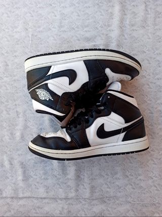 Nike Air Jordan 1 Mid 36,5 - Bianche e Nere