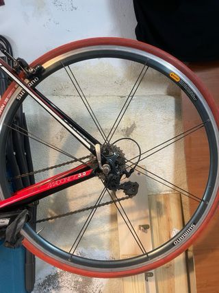 Rodillo Bkool y rueda