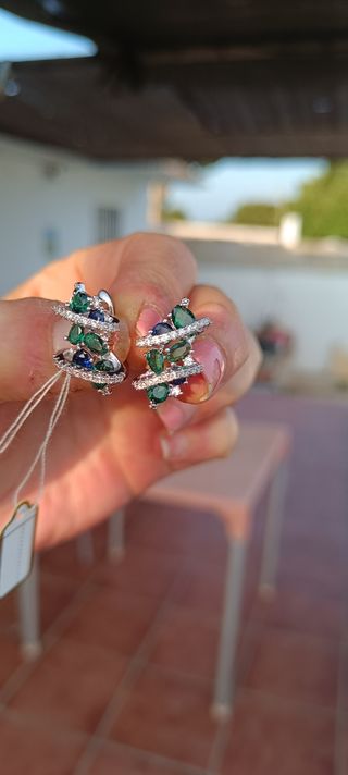 Pendientes  con circonitas verdes