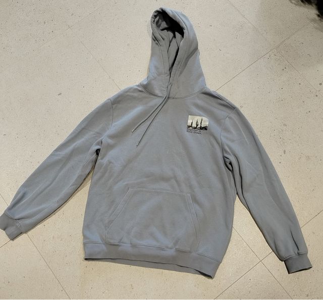 Sudadera gris Bershka - Cactus print