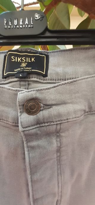 Jeans grises rotos 