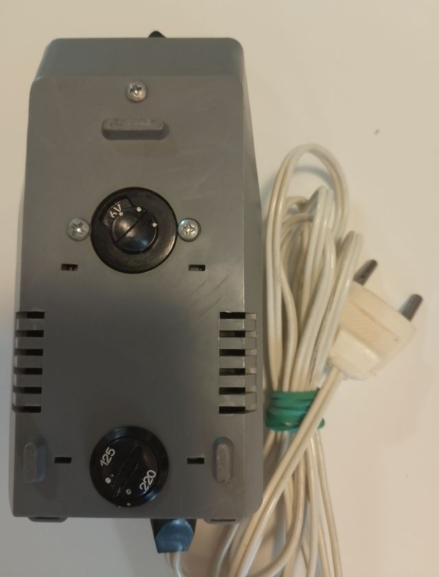 Alimentador Merpoc AT-3v antiguo