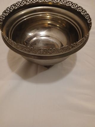 Ciotola peltro lavorata a mano