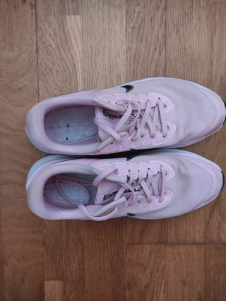 Zapatillas Nike rosas número 38