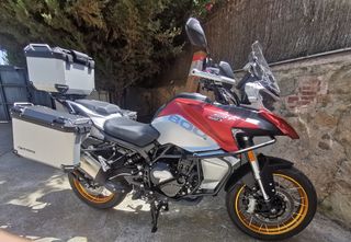QJ SRT 800X - Impecable Mayo 2025
Solo 3000Km.