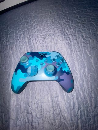 Xbox one S+ mando camuflaje