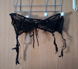 Liguero negro encaje