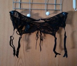 Liguero negro encaje