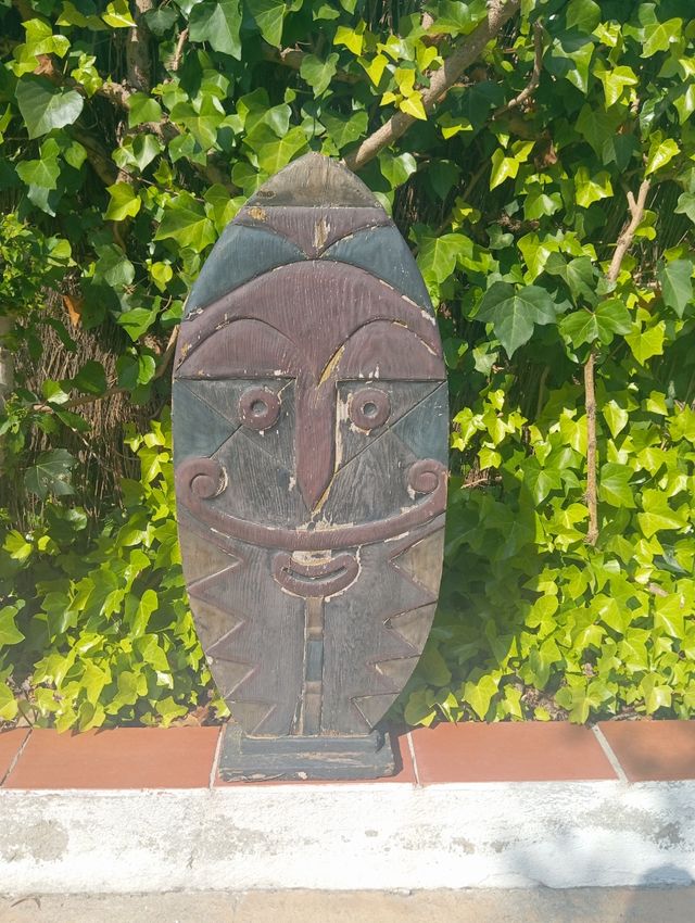 Máscara tribal de madera