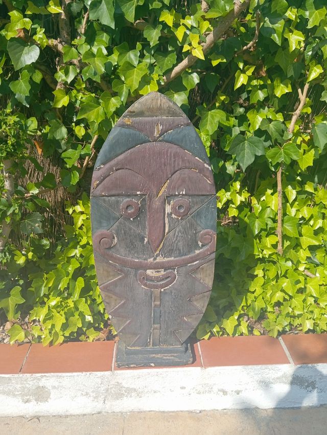 Máscara tribal de madera