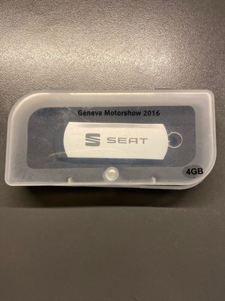 Chiavetta USB SEAT 4GB - Geneva Motorshow 2016