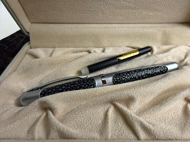 Caneta Duke 9007 - Luxo