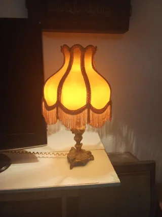 2 Lamparas mesita noche latón antiguas